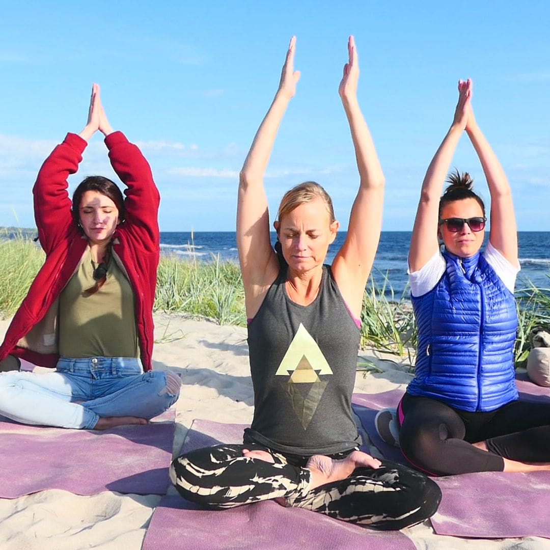 Kundalini Yoga On The Beach With Winnie Winnetu | Yogi Living Ashram