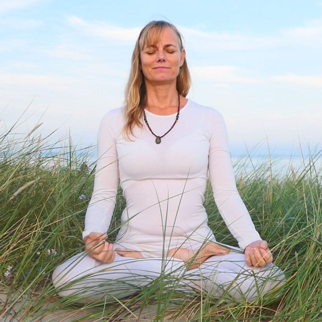 Winnie Winnetu Beach Meditation | Yogi Living Ashram