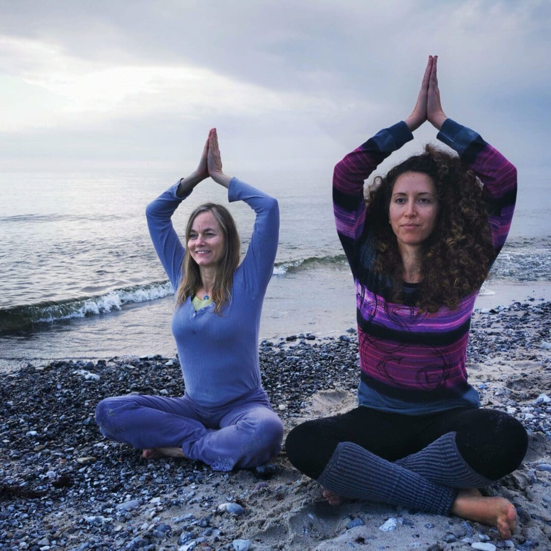 Kundalini Yoga On The Beach | Yogi Living Ashram